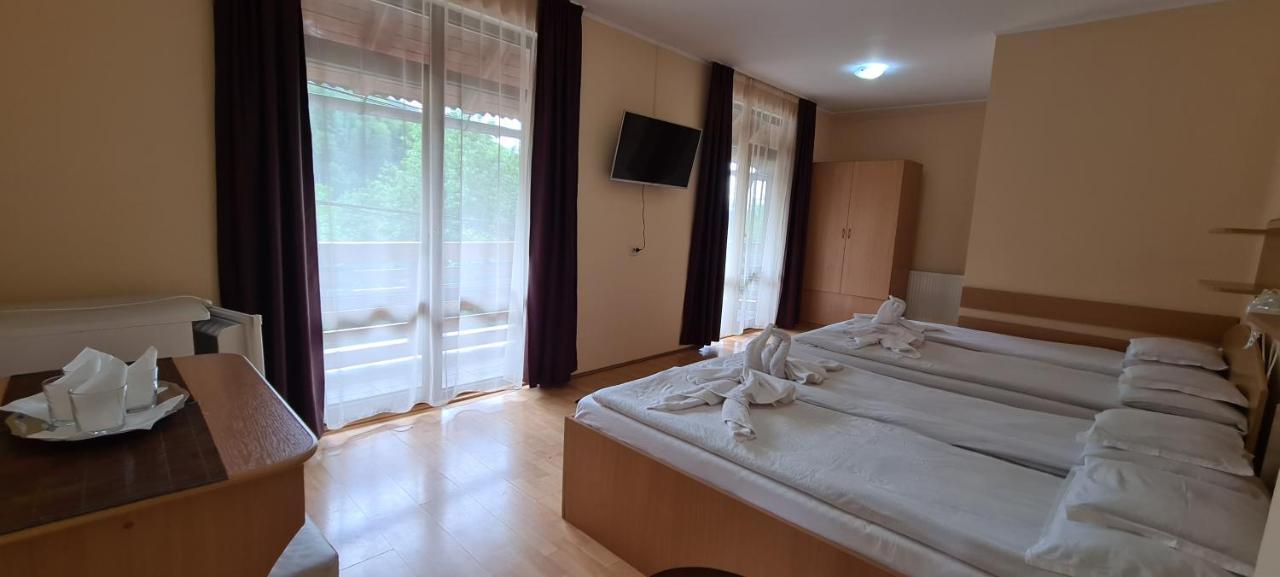 Hotel Casa Edy Sovata Zewnętrze zdjęcie