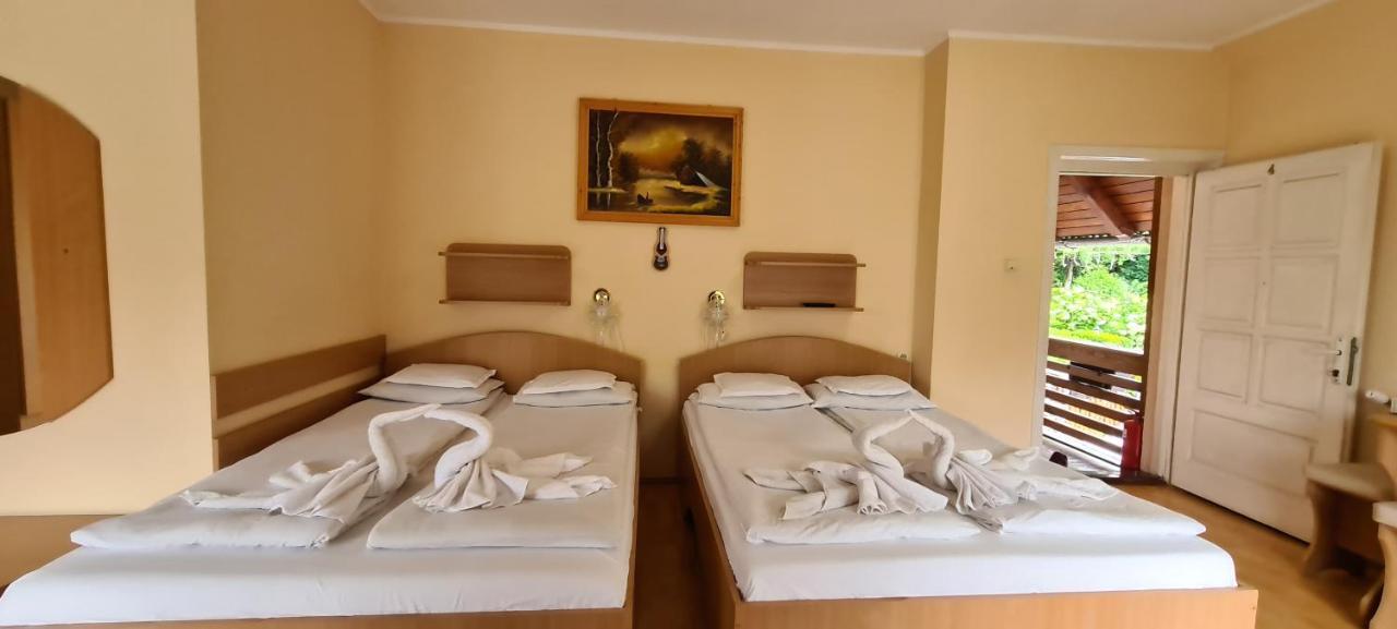 Hotel Casa Edy Sovata Zewnętrze zdjęcie