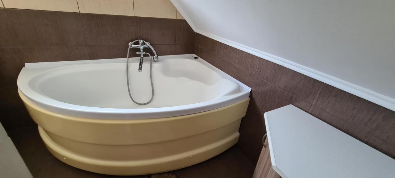 Hotel Casa Edy Sovata Zewnętrze zdjęcie